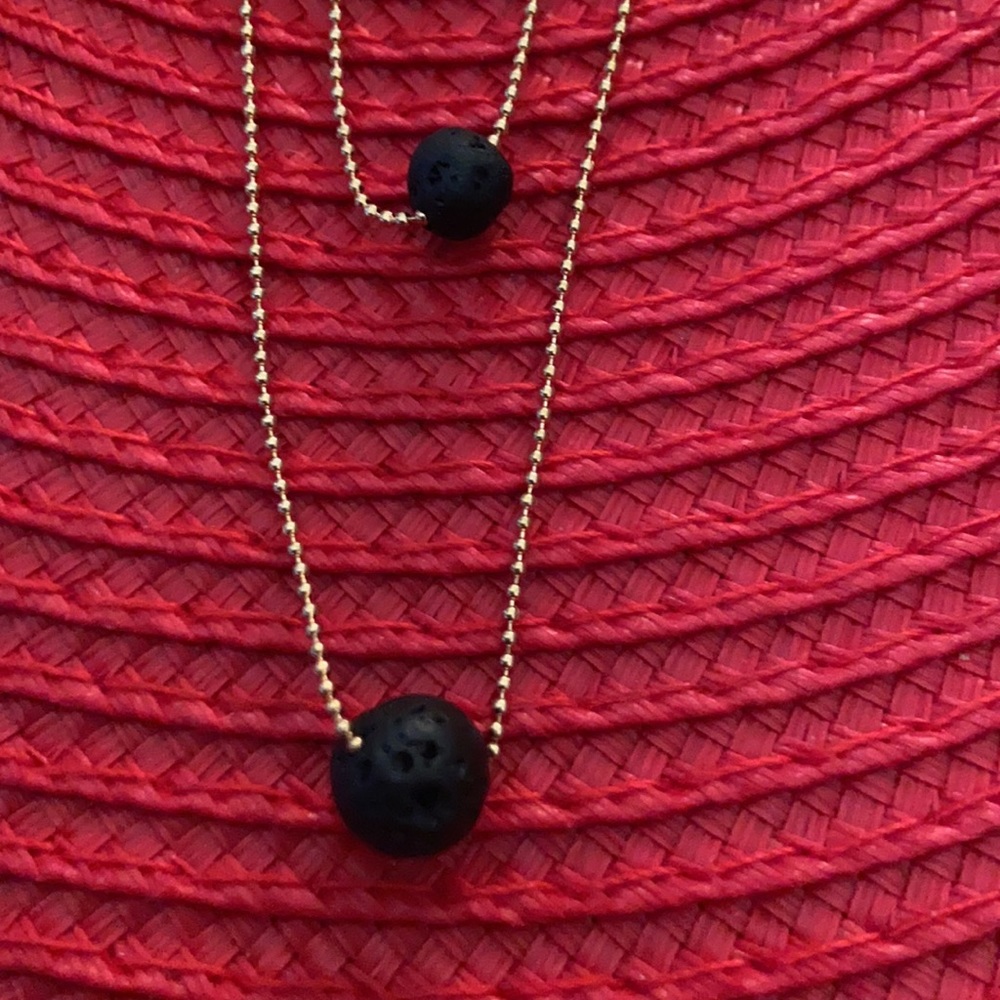 Pure Diffuser Necklace - Picture 2 of 4